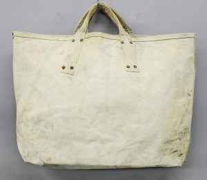 Vintage canvas tool bag　2
